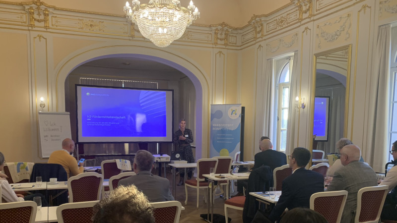 Förderstrategien für Wasserstoff – PNO Innovation beim Business-Dialog Wasserstoff